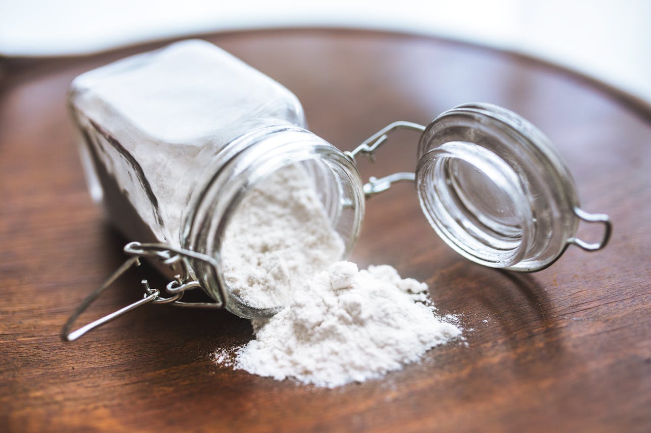 Can You Mix Baking Soda and Laundry Detergent? - FREDDIE